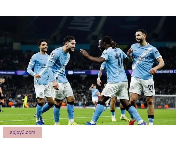 备战加拉塔萨雷曼城公开训练亮相尼科冈萨雷斯随队出席展现备战状态 备战加拉塔萨雷曼城公开训练亮相尼科冈萨雷斯随队出席展现备战状态